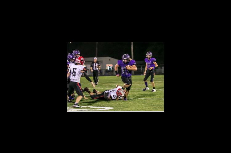 Wildcats Defeat Stratford 22