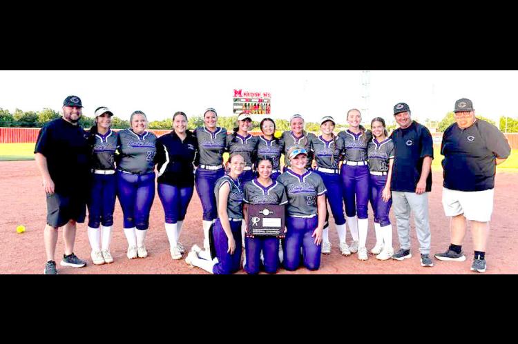 THE COALGATE LADYCATS HAVE PUNCHED THEIR TICKET TO THE 2026 SLOWPITCH STATE TOURNAMENTBY DEFEATING THE PANAMA LADYBACKS 15-13 FOR THE REGIONAL RUNNER-UP TITLE.