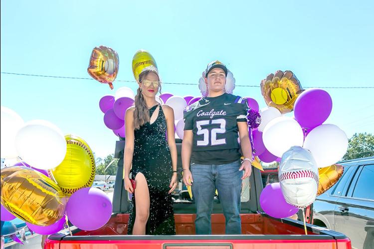 Crowd Gathers for Coalgate Homecoming