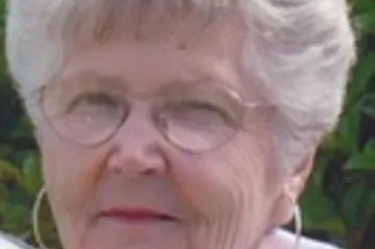Shirley Mavis Simes (nee Ray)