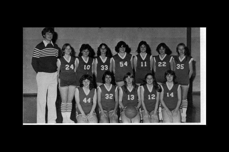 L to R, Back: Coach Burnett, Julia Howard, Jaylene Ward, Dyanna Courson, Cathy Linton, Kristi Lolli, Melinda Magby, Shelly Lambert. Front: Kim Farris, Mary Smith, Teresa Baker, Angela Tate, Tammy McCurry.