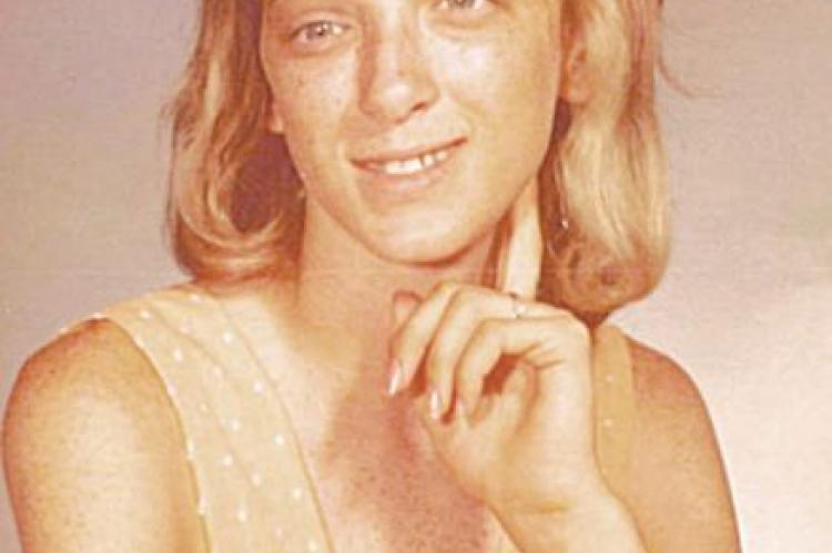Alicia Jean Lowe
