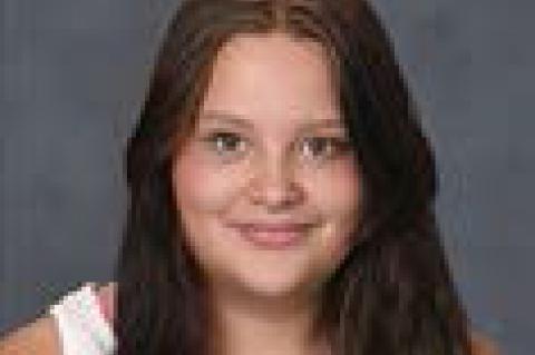 CHLOE ROEBUCK Chloe is the daughter of Elijah Roebuck and Brittany Brazeal and granddaughter of Janita Roebuck. She has attended Coalgate school for 9 years and enjoys playing fortnite and listening to music.