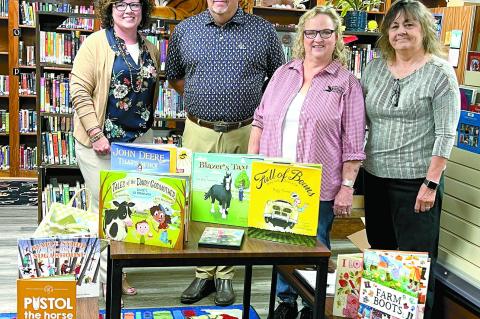 Tupelo teacher receives agriculture books through OKFB’s Bushels for Books