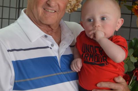 Shell’s Vintage Charm hosts grand opening and ribbon cutting