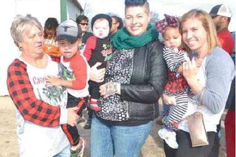 Kacen Carr and Traci Bray, Bodie Bray and Madison Bray and Gracie Carr and Megan Carr.