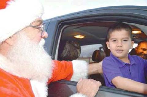 Santa makes early visit to Coalgate